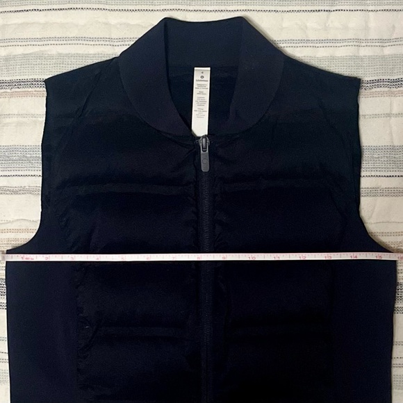 Lululemon Down & Around Vest - Picture 9 of 10